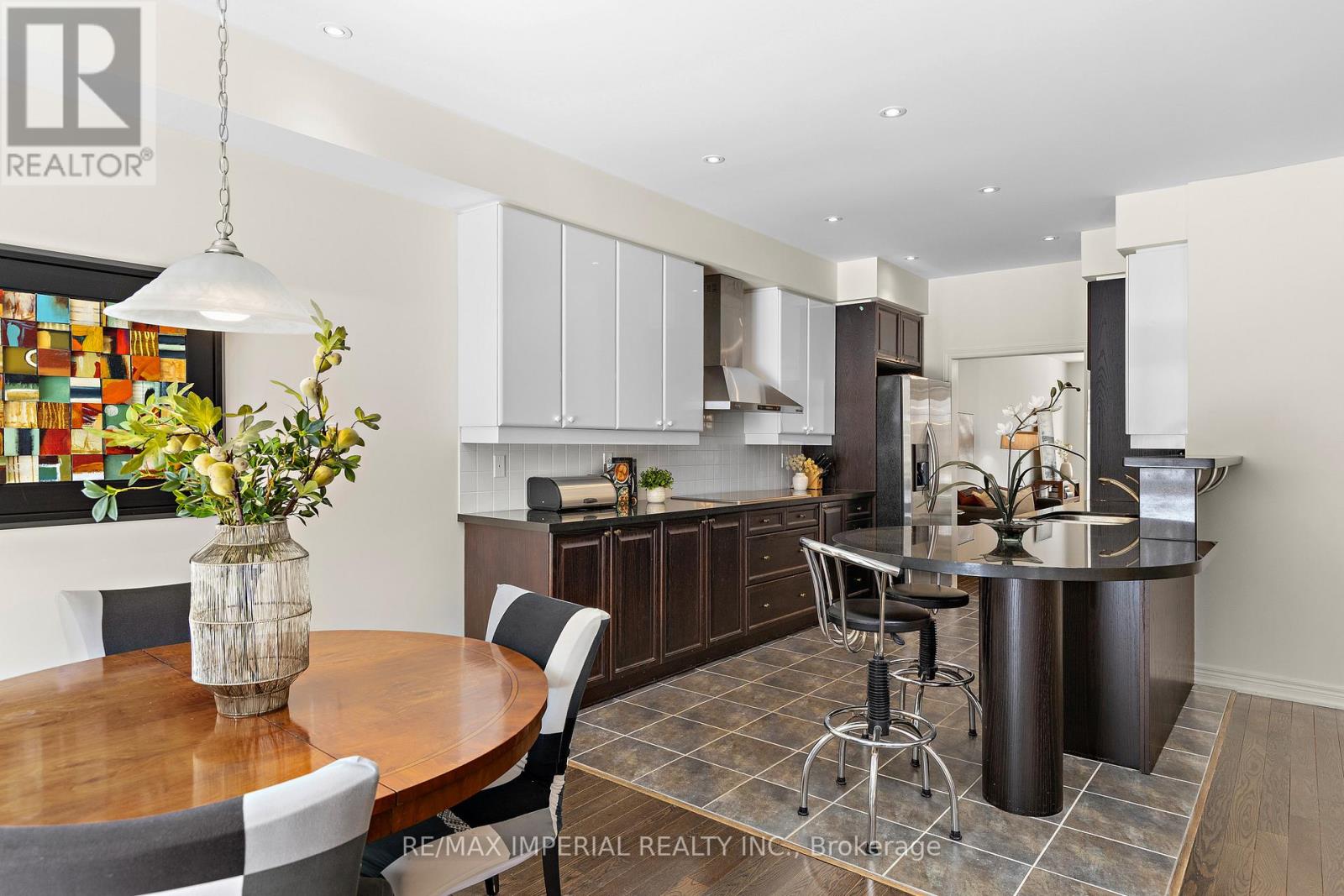 16 CARRIAGE HOUSE COURT, Richmond Hill (Jefferson), Ontario, L4E4V3 — Photo 14