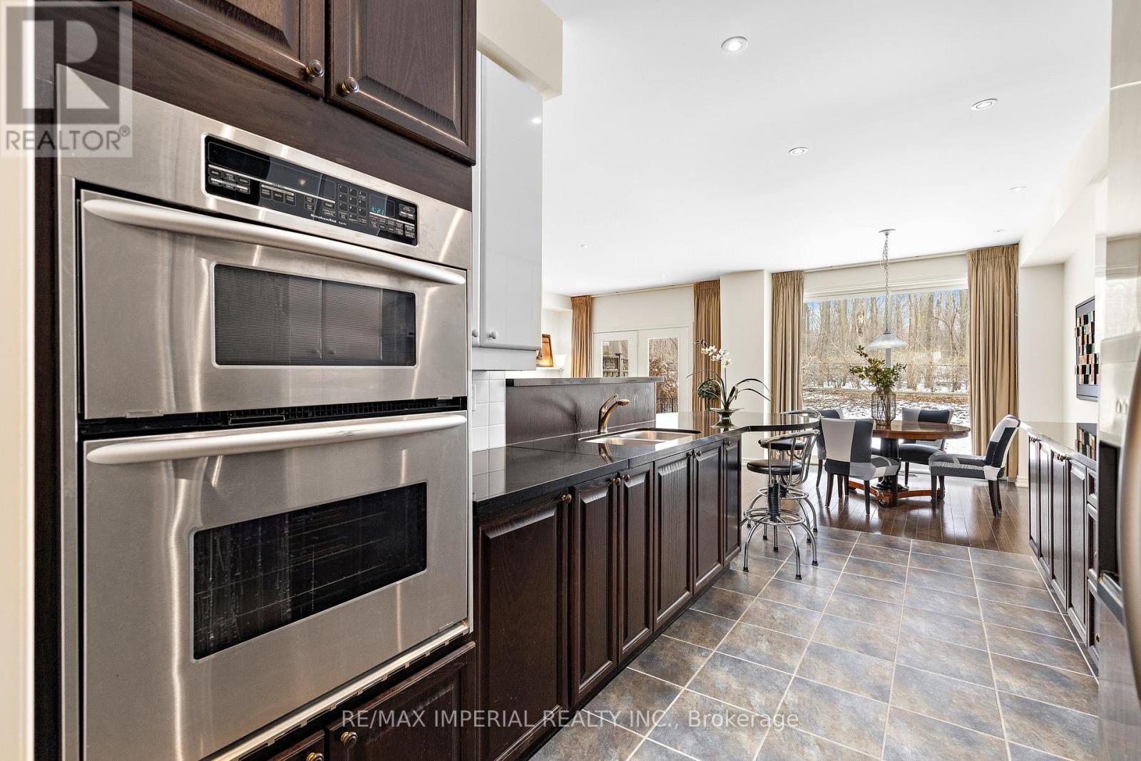 16 CARRIAGE HOUSE COURT, Richmond Hill (Jefferson), Ontario, L4E4V3 — Photo 15