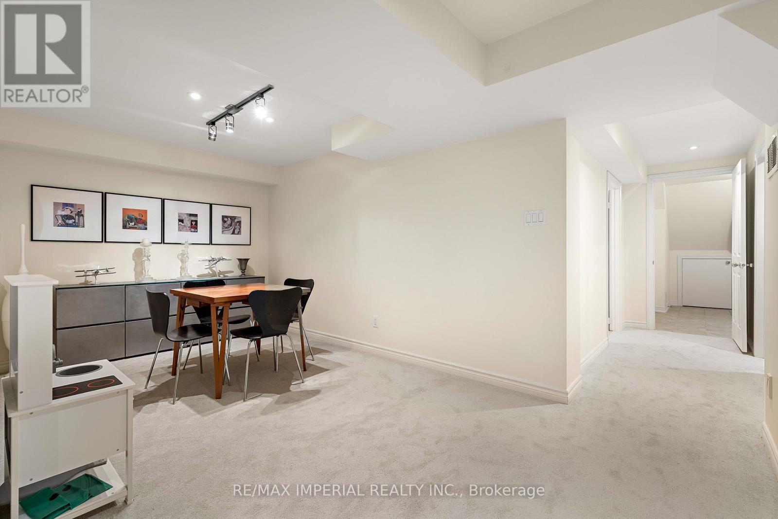 16 CARRIAGE HOUSE COURT, Richmond Hill (Jefferson), Ontario, L4E4V3 — Photo 34