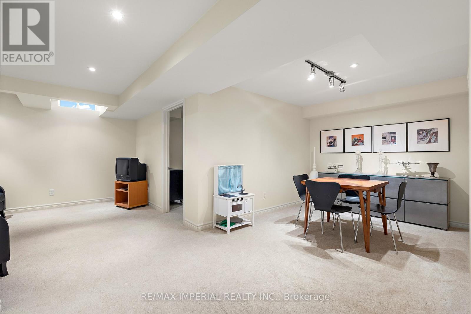 16 CARRIAGE HOUSE COURT, Richmond Hill (Jefferson), Ontario, L4E4V3 — Photo 35