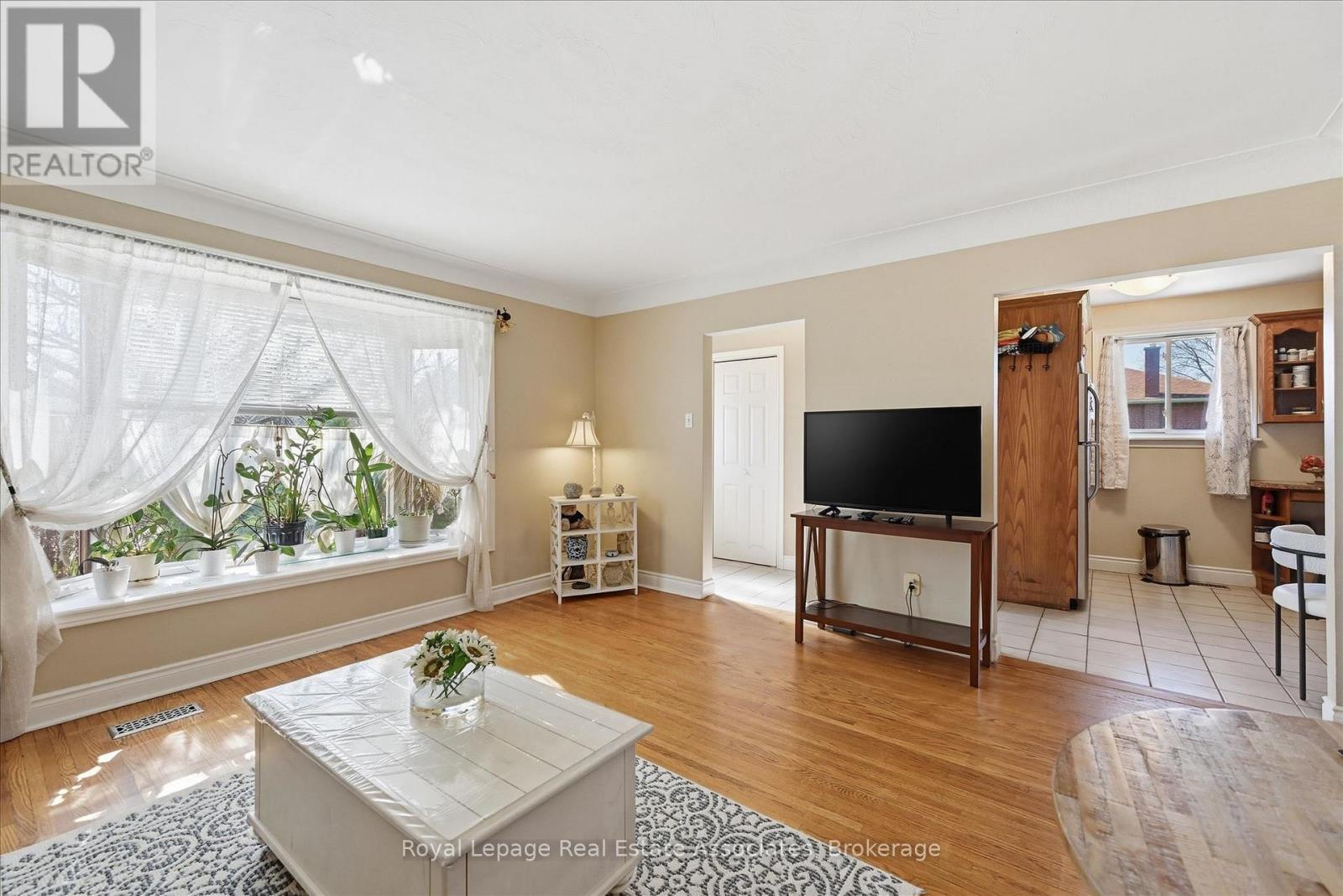 1131 STANLEY DRIVE, Burlington (Mountainside), Ontario, L7P2K6 — Photo 4