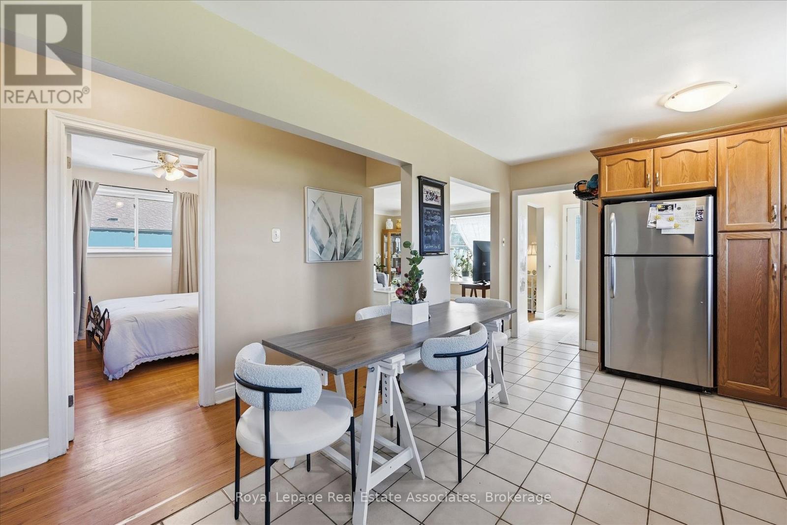 1131 STANLEY DRIVE, Burlington (Mountainside), Ontario, L7P2K6 — Photo 9