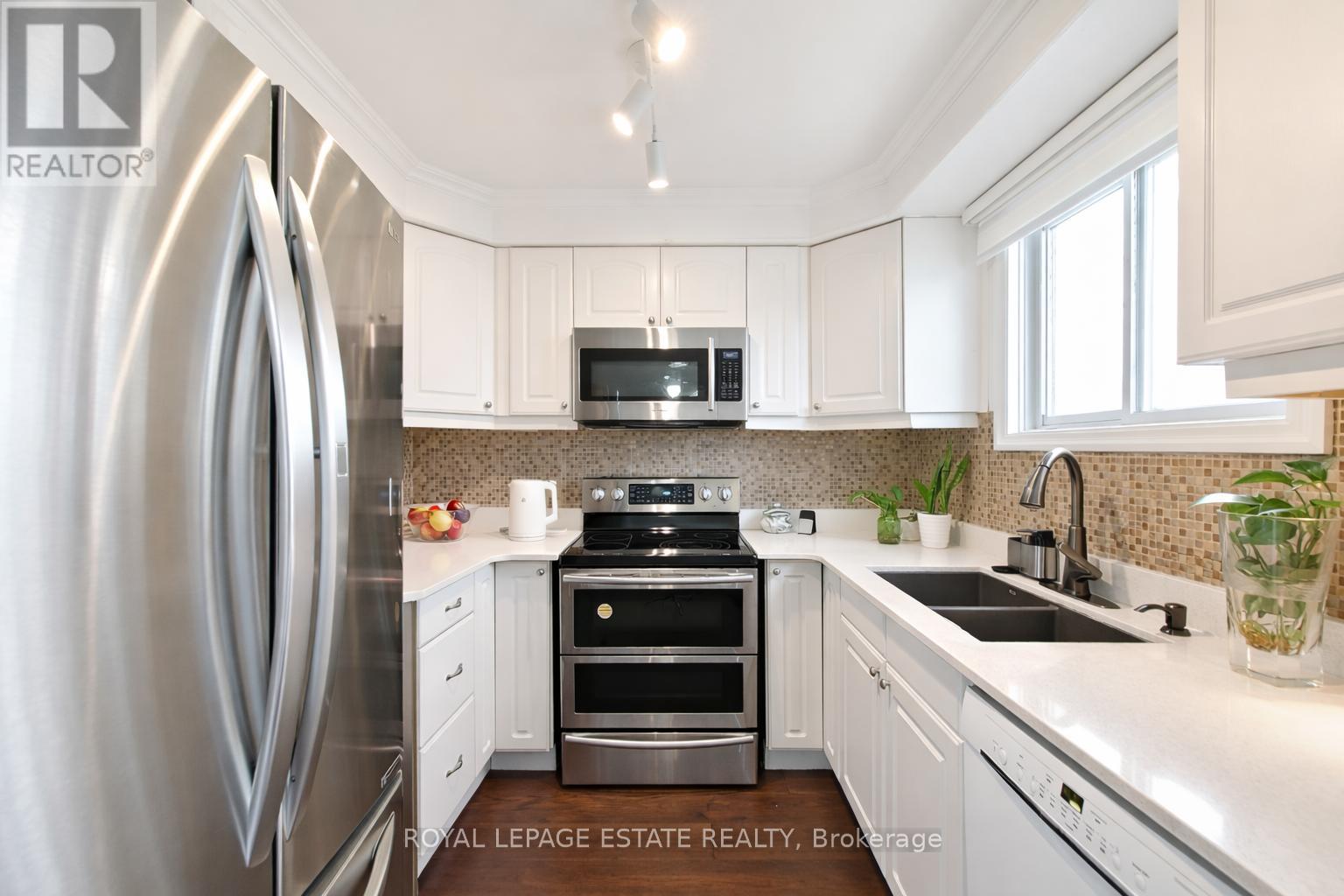 130 WILLIAM STEPHENSON DRIVE, Whitby (Blue Grass Meadows), Ontario, L1N8V1 — Photo 12