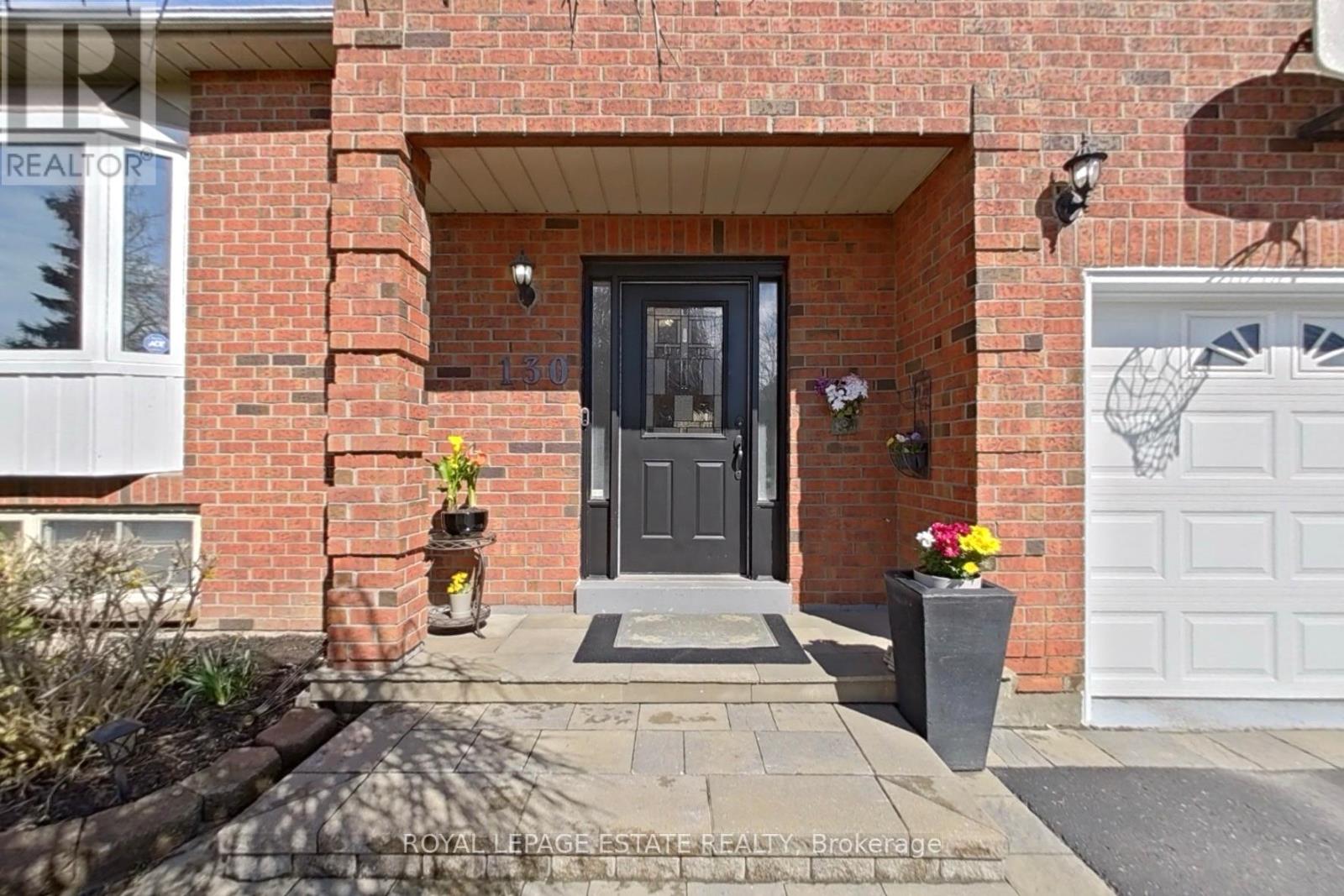 130 WILLIAM STEPHENSON DRIVE, Whitby (Blue Grass Meadows), Ontario, L1N8V1 — Photo 3