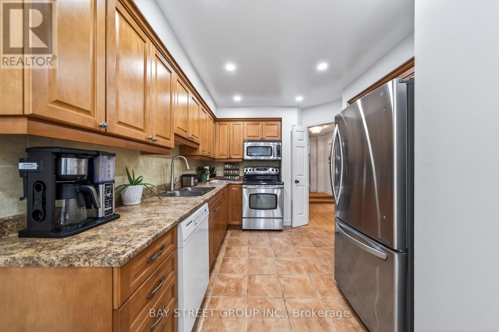 145 SANDYHOOK SQUARE, Toronto (Steeles), Ontario, M1W3N6 — Photo 10