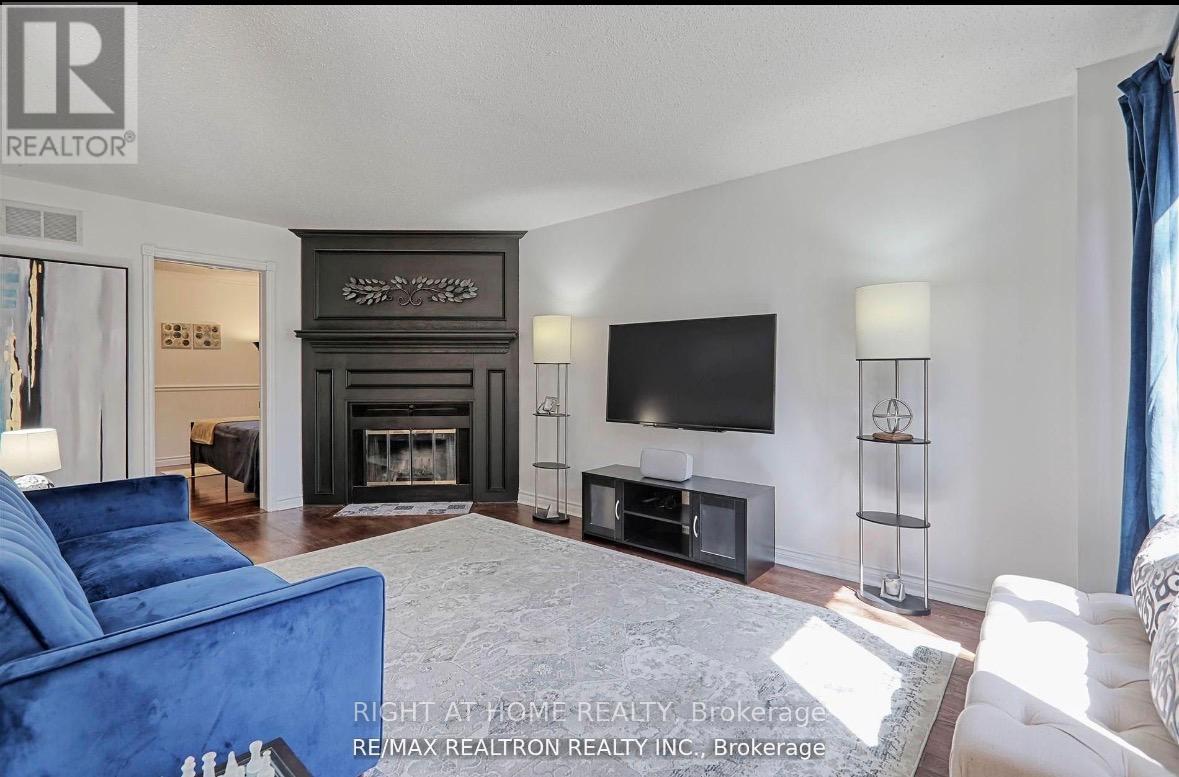 236 MCCAFFREY ROAD, Newmarket (Summerhill Estates), Ontario, L3X1J3 — Photo 13