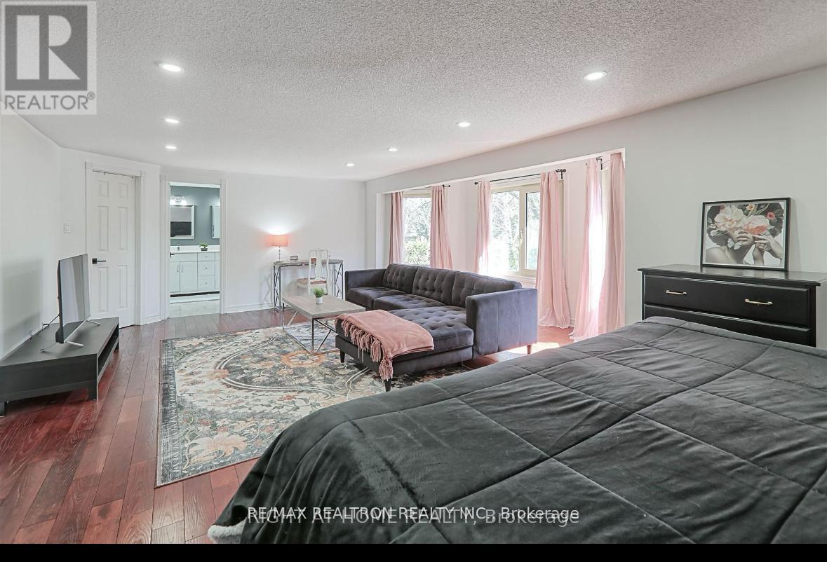 236 MCCAFFREY ROAD, Newmarket (Summerhill Estates), Ontario, L3X1J3 — Photo 21