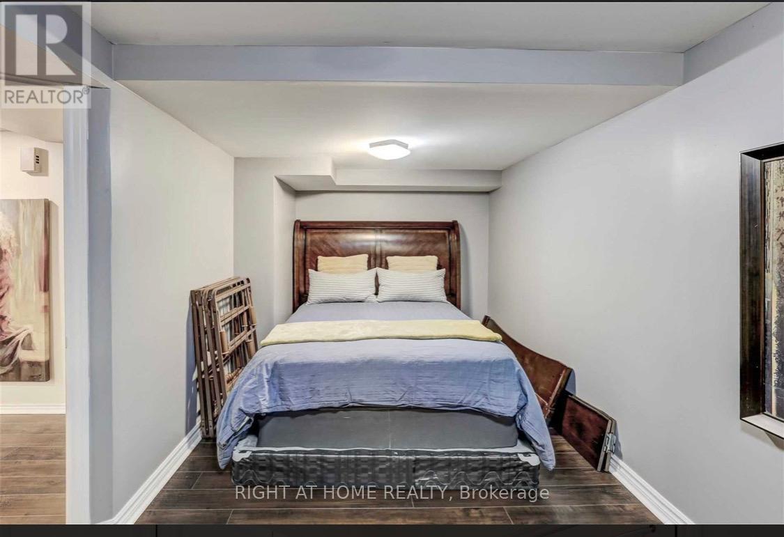 236 MCCAFFREY ROAD, Newmarket (Summerhill Estates), Ontario, L3X1J3 — Photo 32