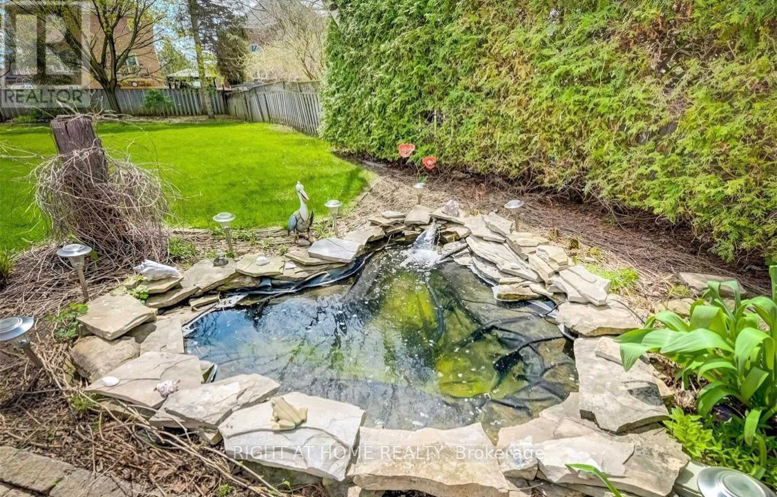 236 MCCAFFREY ROAD, Newmarket (Summerhill Estates), Ontario, L3X1J3 — Photo 38