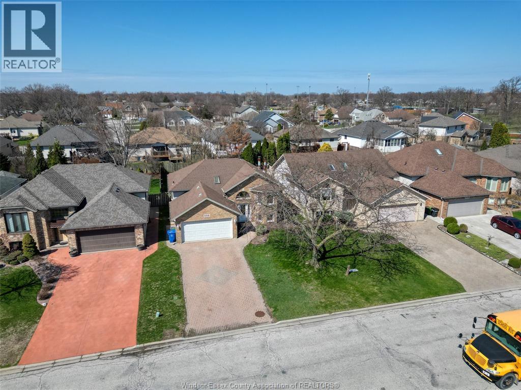 655 Michael DRIVE, Tecumseh, Ontario, N8N4N2 — Photo 47