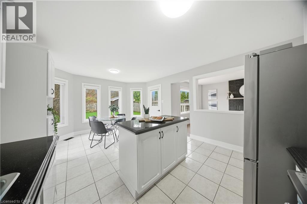 85 PROFESSOR'S LAKE Parkway, Brampton, Ontario, L6S4T4 — Photo 18