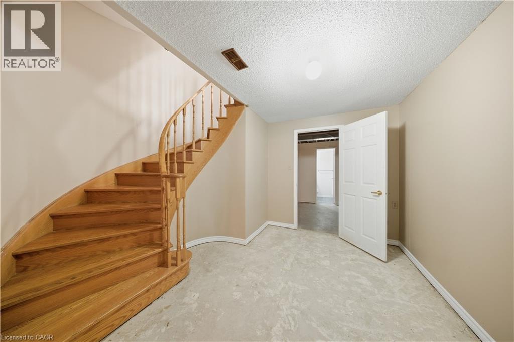 85 PROFESSOR'S LAKE Parkway, Brampton, Ontario, L6S4T4 — Photo 37