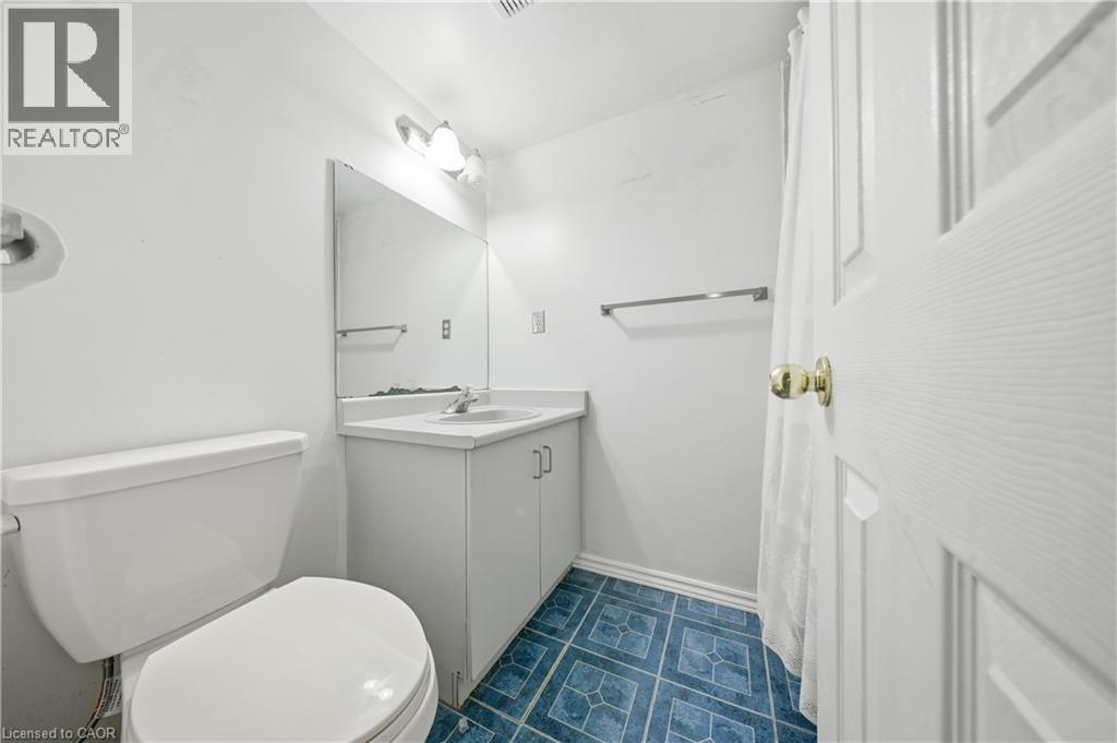 85 PROFESSOR'S LAKE Parkway, Brampton, Ontario, L6S4T4 — Photo 38