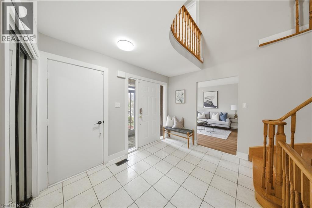 85 PROFESSOR'S LAKE Parkway, Brampton, Ontario, L6S4T4 — Photo 5