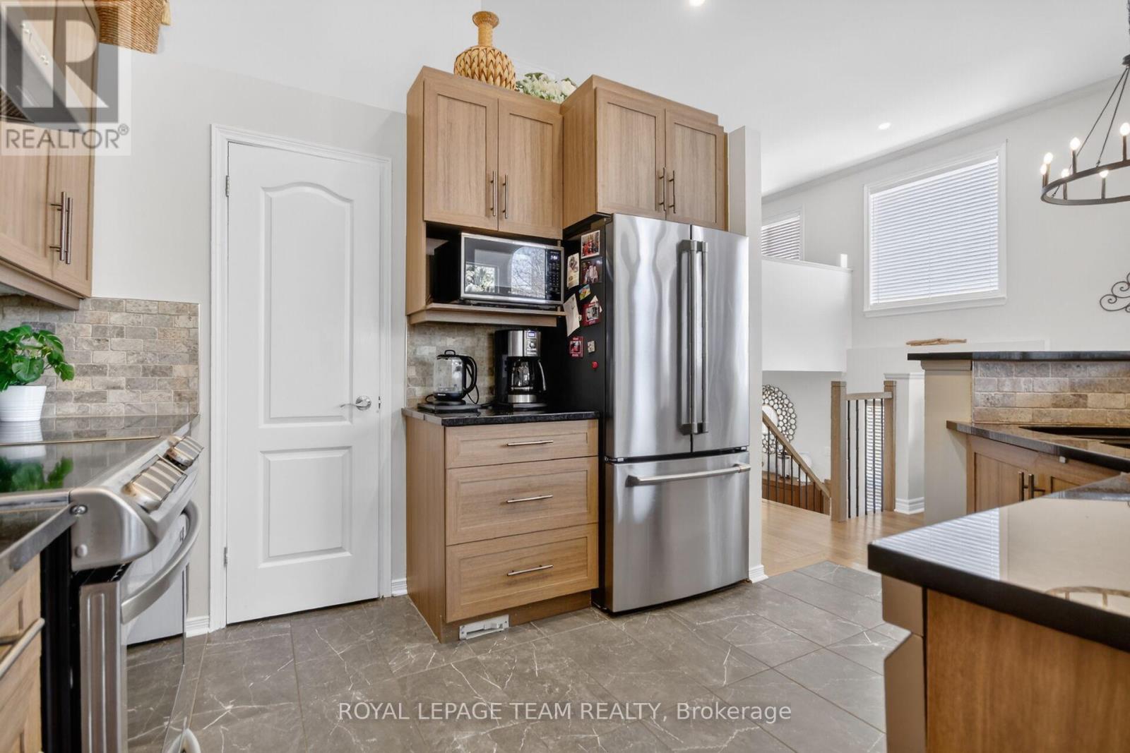 124 MACASSA CIRCLE, Ottawa, Ontario, K2T1J9 — Photo 12
