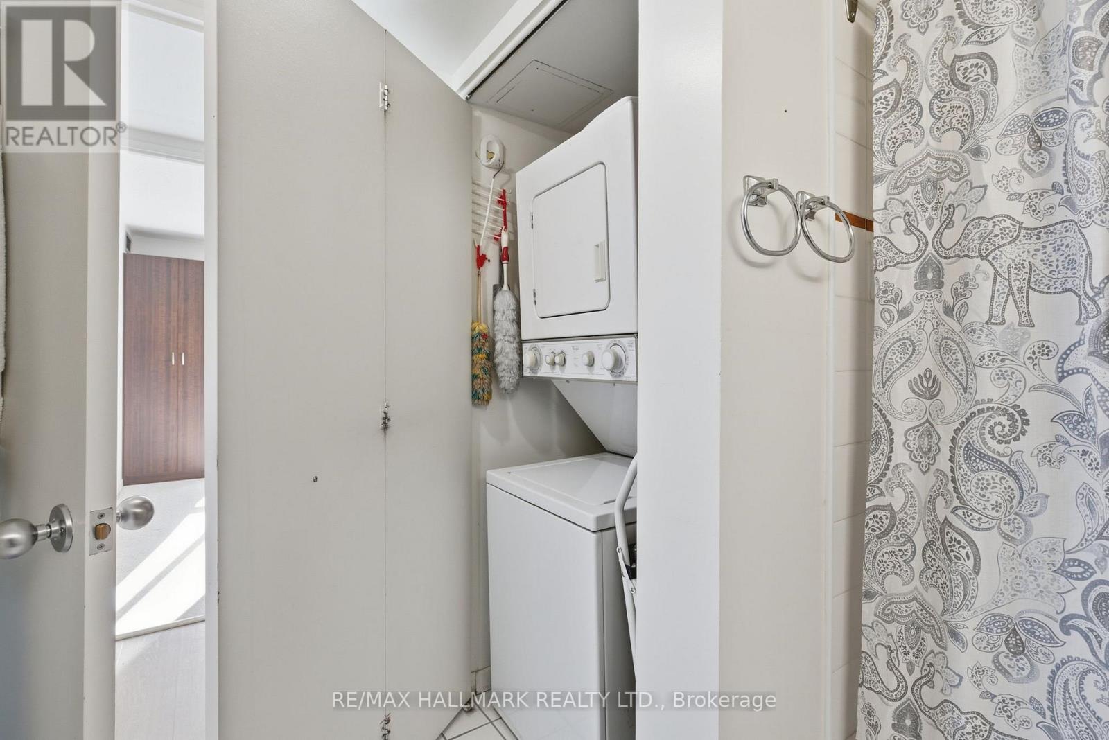 1801 - 21 OVERLEA BOULEVARD, Toronto (Thorncliffe Park), Ontario, M4H1P2 — Photo 17