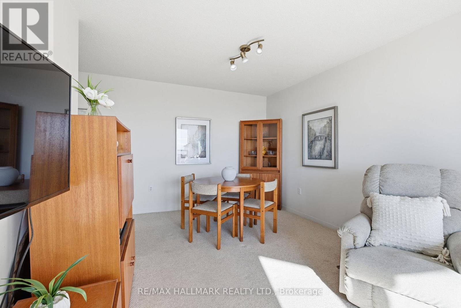 1801 - 21 OVERLEA BOULEVARD, Toronto (Thorncliffe Park), Ontario, M4H1P2 — Photo 7