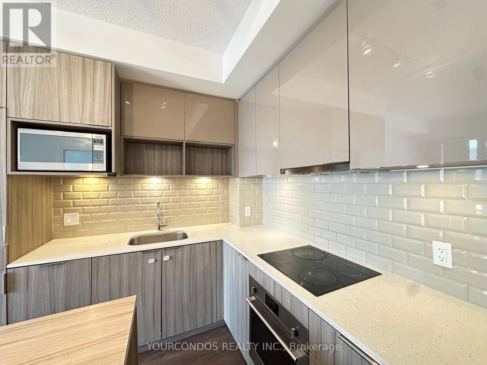313 - 52 FOREST MANOR ROAD, Toronto (Henry Farm), Ontario, M2J0E2 — Photo 2