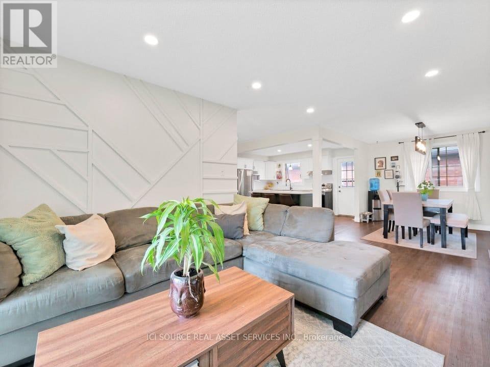 UPPER - 109 JUNE STREET, Hamilton (Greeningdon), Ontario, L9A2R8 — Photo 10