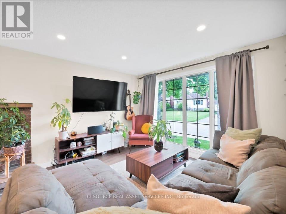 UPPER - 109 JUNE STREET, Hamilton (Greeningdon), Ontario, L9A2R8 — Photo 12