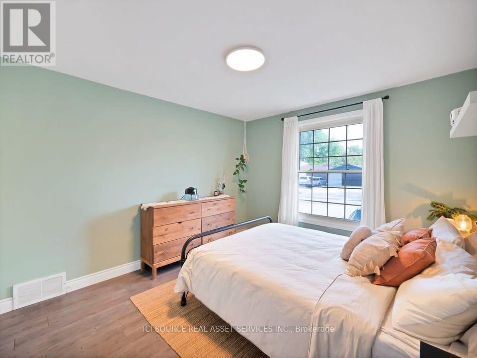 UPPER - 109 JUNE STREET, Hamilton (Greeningdon), Ontario, L9A2R8 — Photo 23