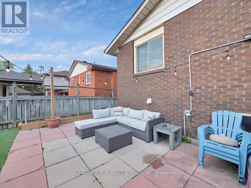 UPPER - 109 JUNE STREET, Hamilton (Greeningdon), Ontario, L9A2R8 — Photo 28