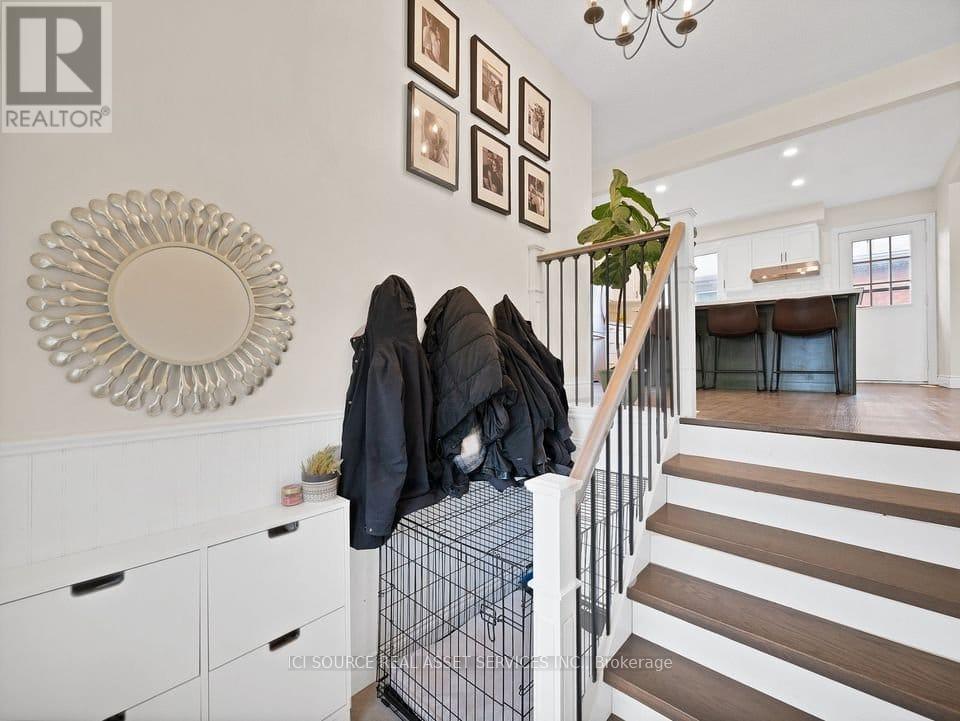 UPPER - 109 JUNE STREET, Hamilton (Greeningdon), Ontario, L9A2R8 — Photo 4