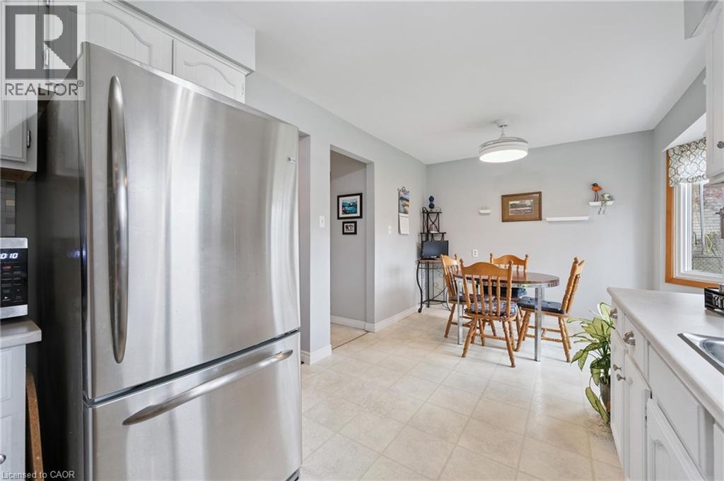 52 TUERR Drive, Kitchener, Ontario, N2E2M1 — Photo 19