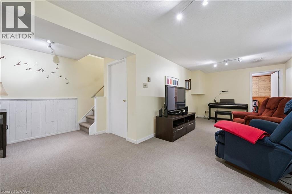 52 TUERR Drive, Kitchener, Ontario, N2E2M1 — Photo 31