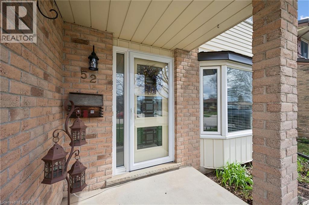 52 TUERR Drive, Kitchener, Ontario, N2E2M1 — Photo 6