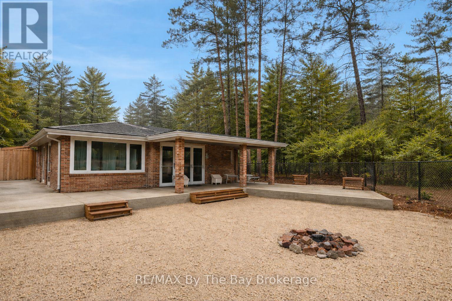 54 HOMEWOOD AVENUE, Wasaga Beach, Ontario, L9Z2M2 — Photo 24