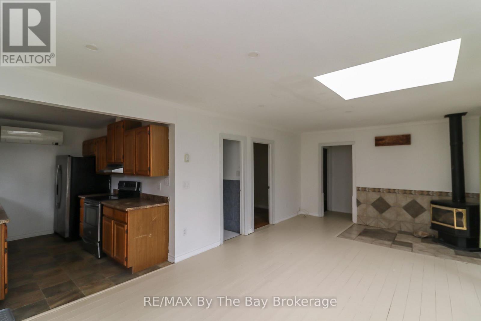 54 HOMEWOOD AVENUE, Wasaga Beach, Ontario, L9Z2M2 — Photo 29