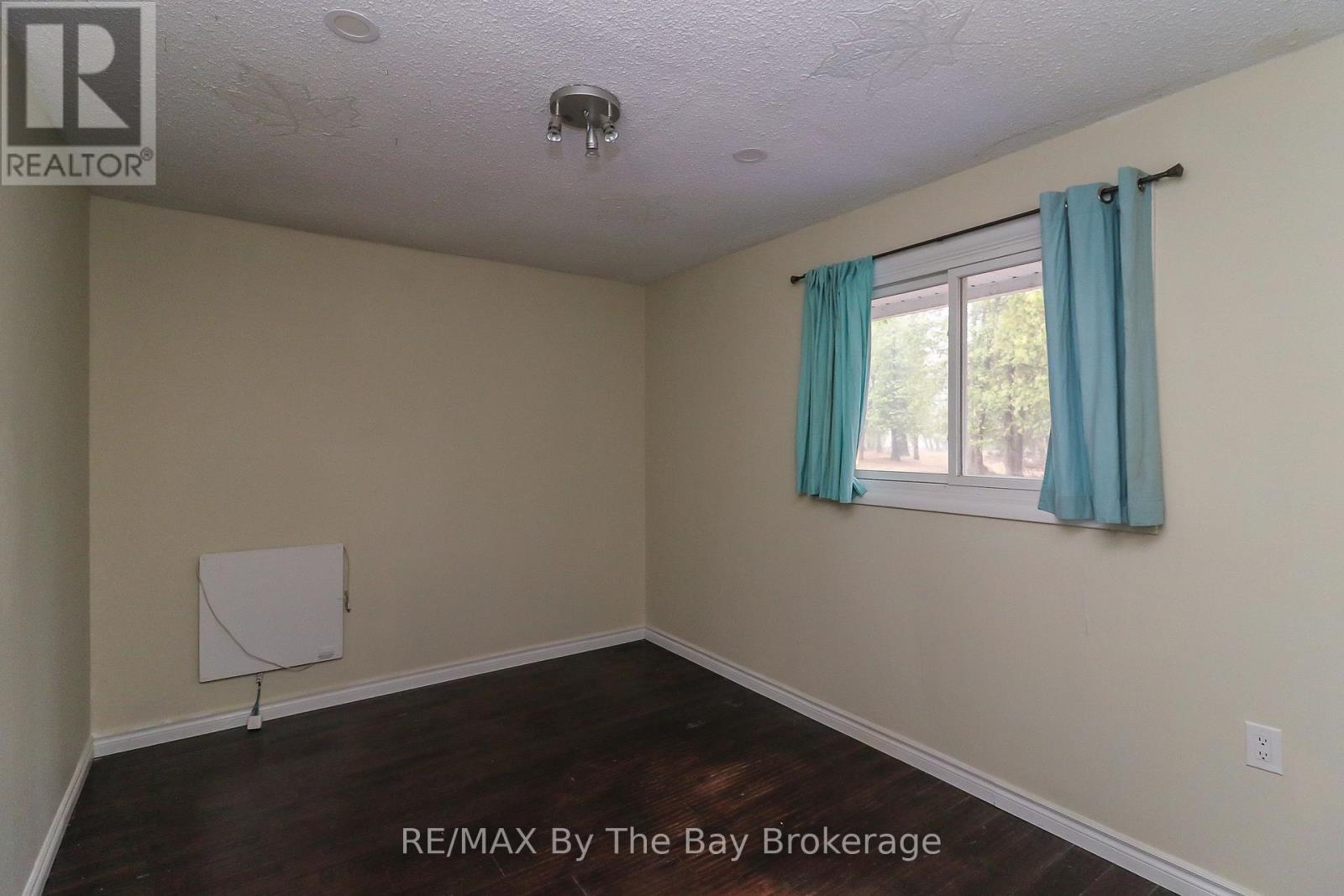 54 HOMEWOOD AVENUE, Wasaga Beach, Ontario, L9Z2M2 — Photo 30