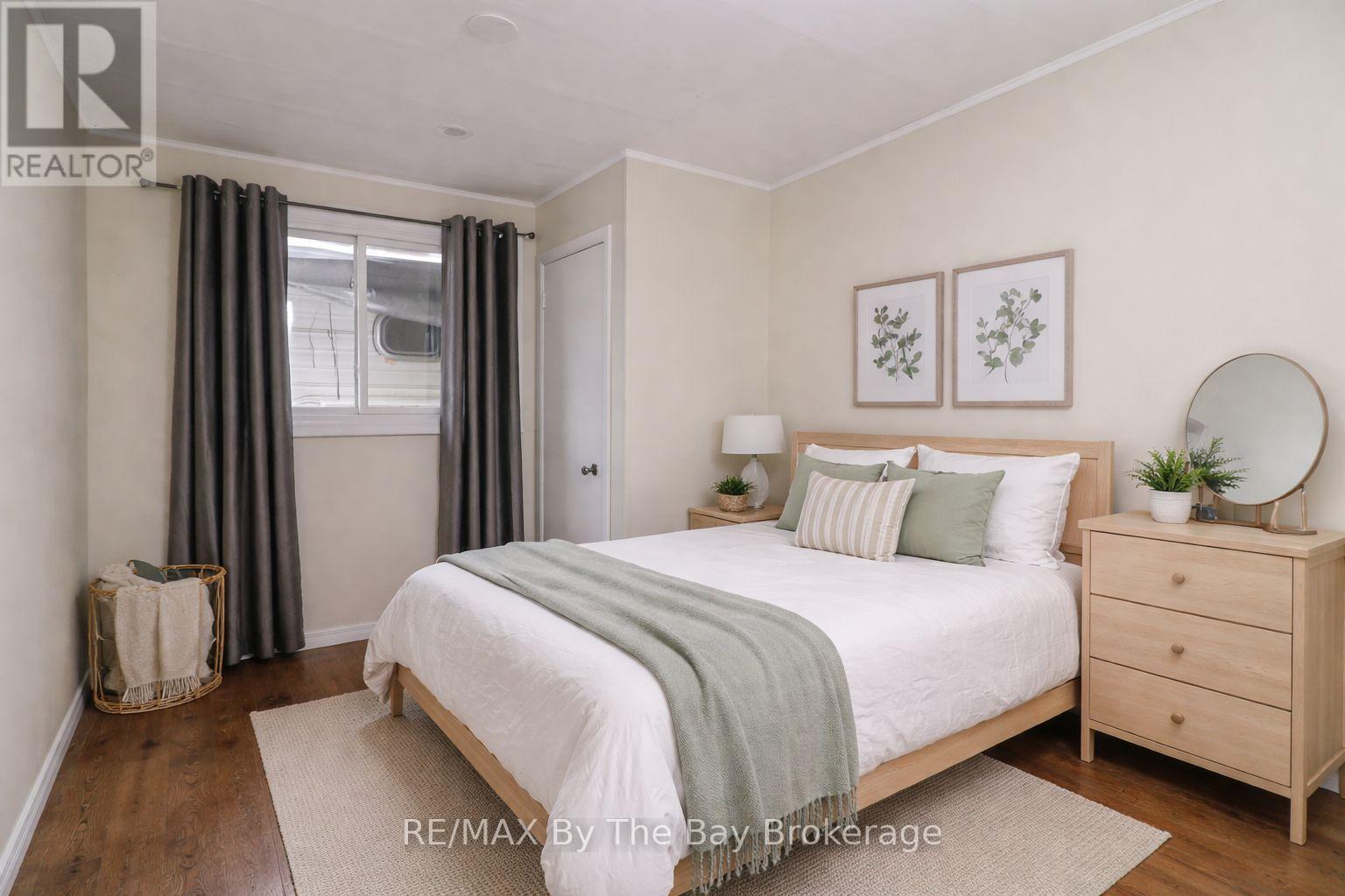 54 HOMEWOOD AVENUE, Wasaga Beach, Ontario, L9Z2M2 — Photo 31