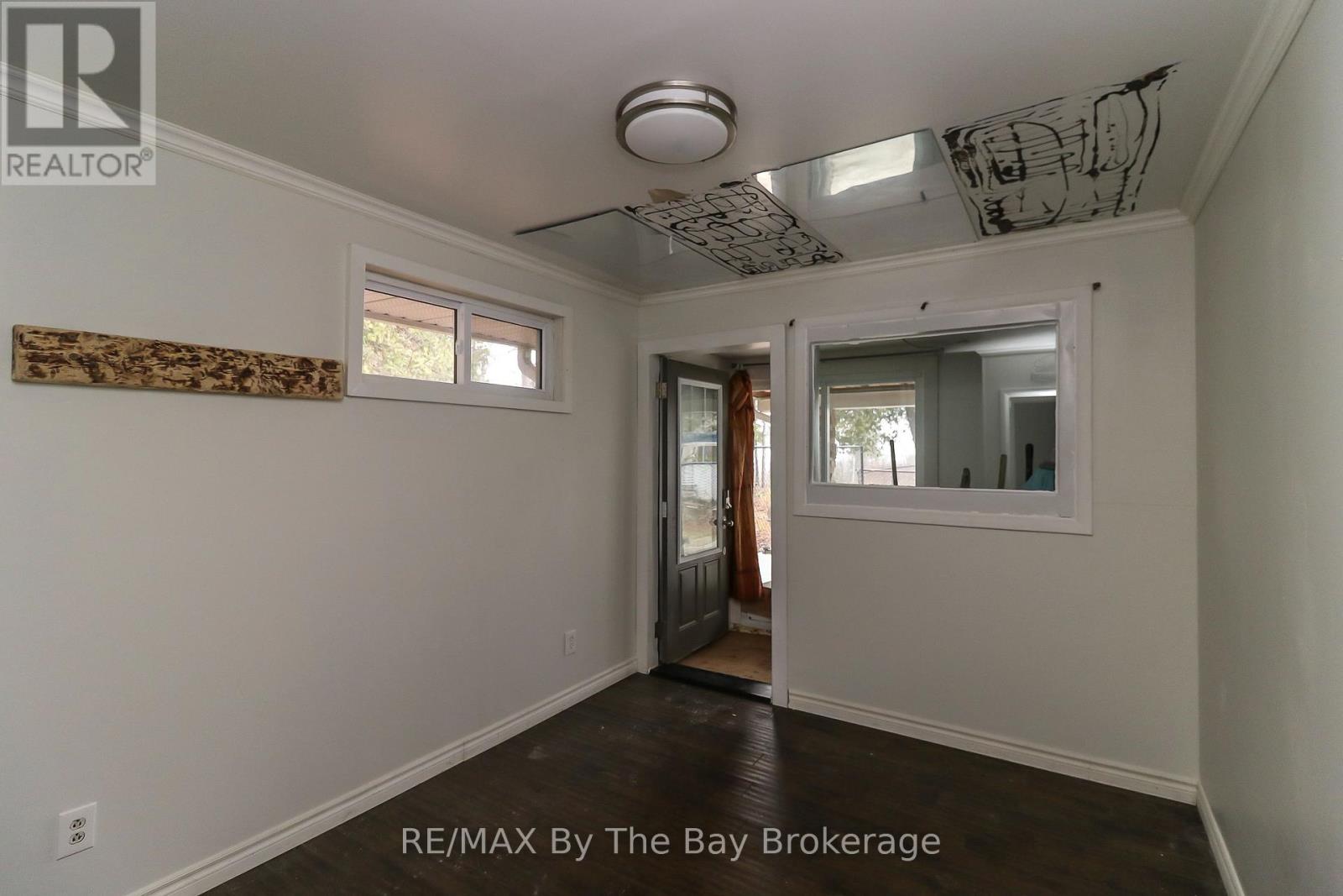 54 HOMEWOOD AVENUE, Wasaga Beach, Ontario, L9Z2M2 — Photo 32