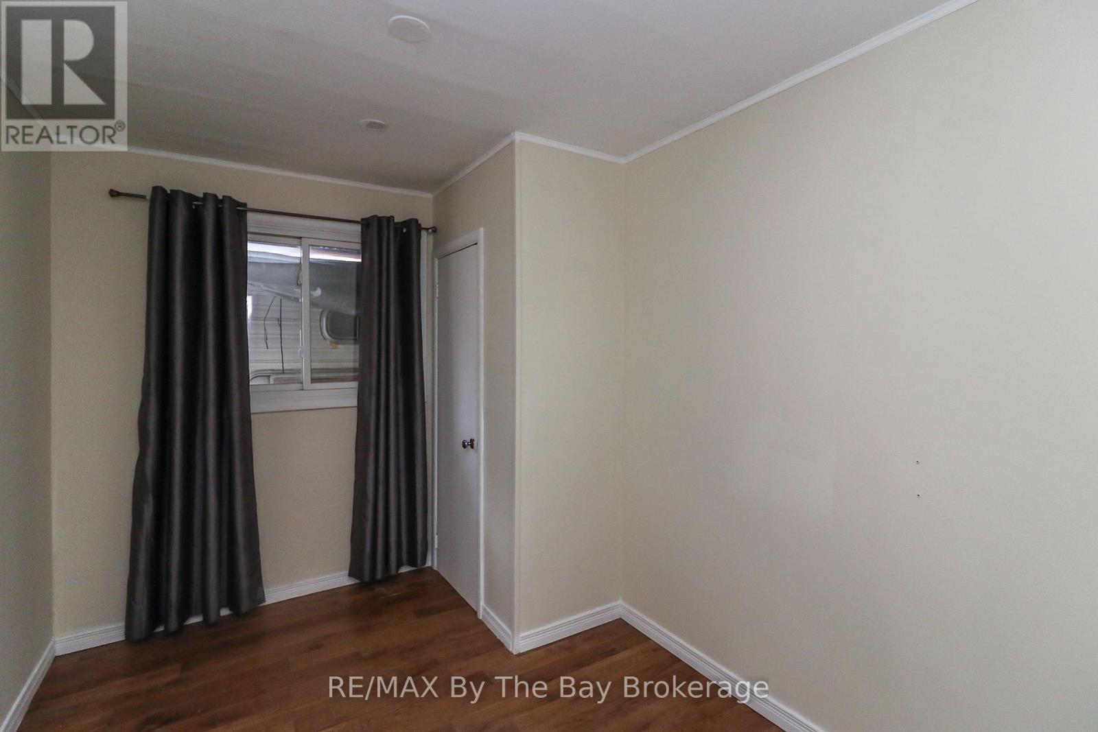 54 HOMEWOOD AVENUE, Wasaga Beach, Ontario, L9Z2M2 — Photo 34