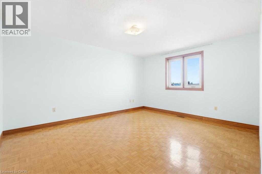 18 MARCEL Place, Hamilton, Ontario, L9B1W3 — Photo 26