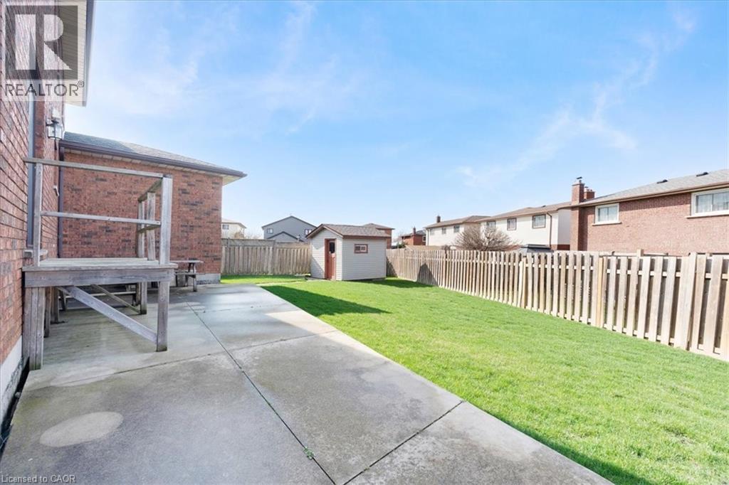 18 MARCEL Place, Hamilton, Ontario, L9B1W3 — Photo 36