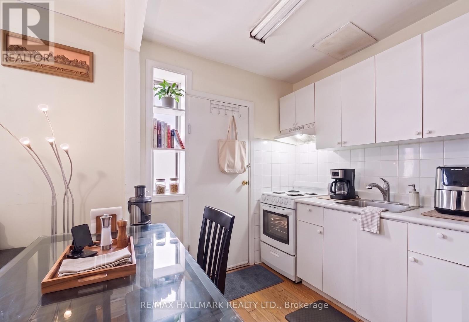 196 LIVINGSTONE AVENUE, Toronto (Briar Hill-Belgravia), Ontario, M6E2M2 — Photo 20