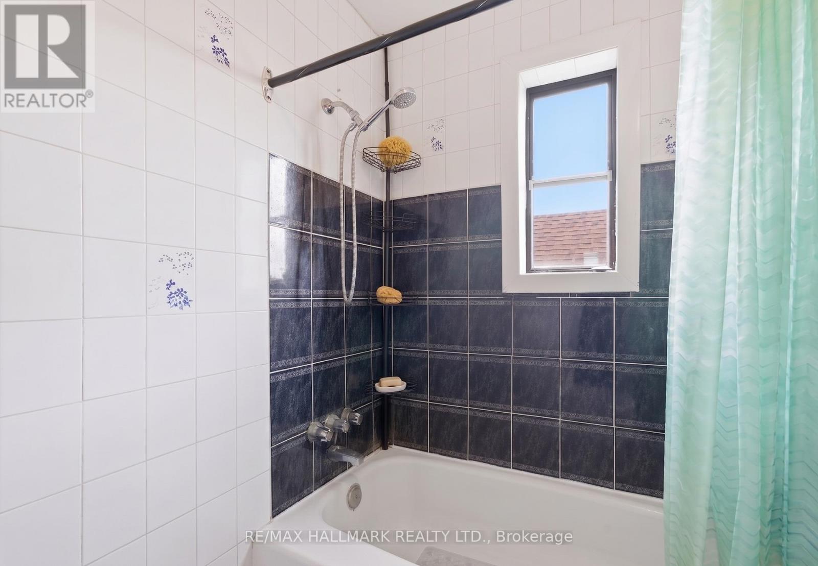 196 LIVINGSTONE AVENUE, Toronto (Briar Hill-Belgravia), Ontario, M6E2M2 — Photo 24