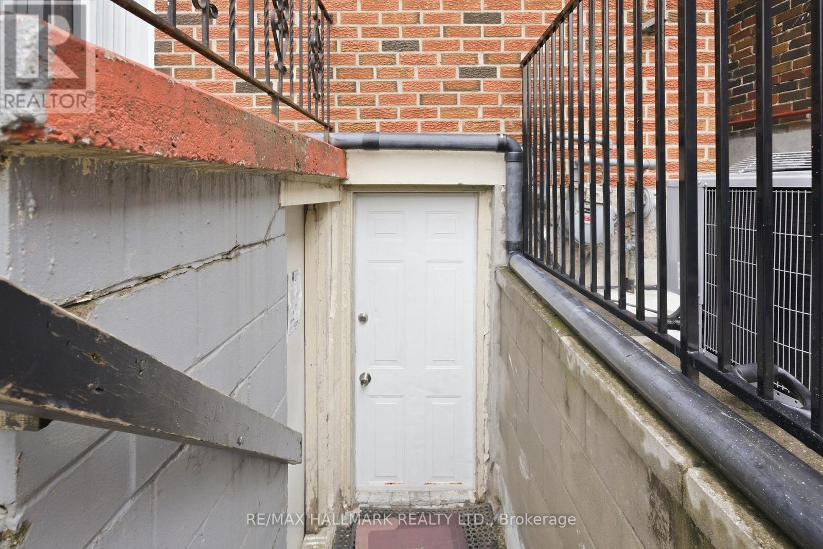 196 LIVINGSTONE AVENUE, Toronto (Briar Hill-Belgravia), Ontario, M6E2M2 — Photo 27