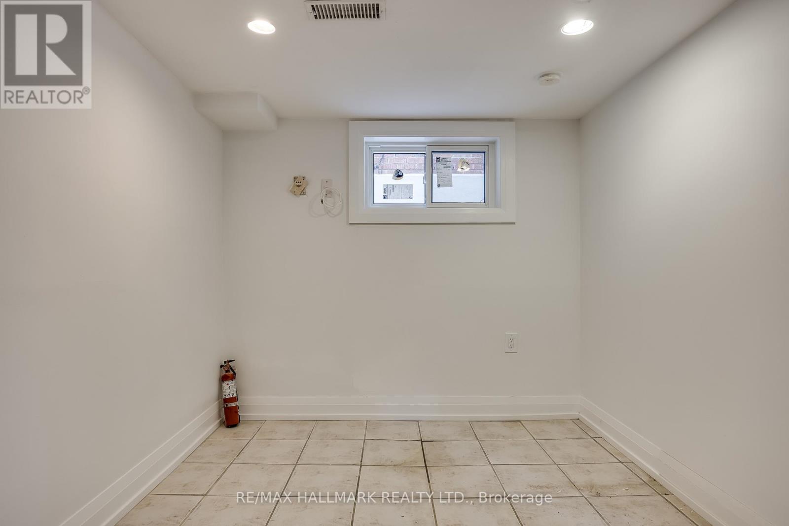 196 LIVINGSTONE AVENUE, Toronto (Briar Hill-Belgravia), Ontario, M6E2M2 — Photo 29