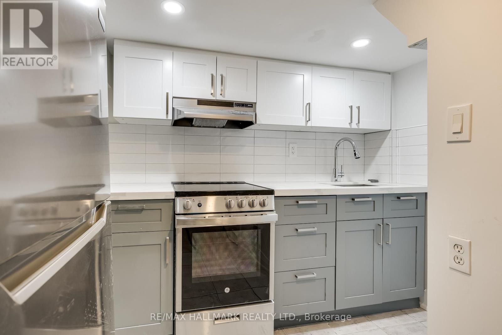 196 LIVINGSTONE AVENUE, Toronto (Briar Hill-Belgravia), Ontario, M6E2M2 — Photo 32