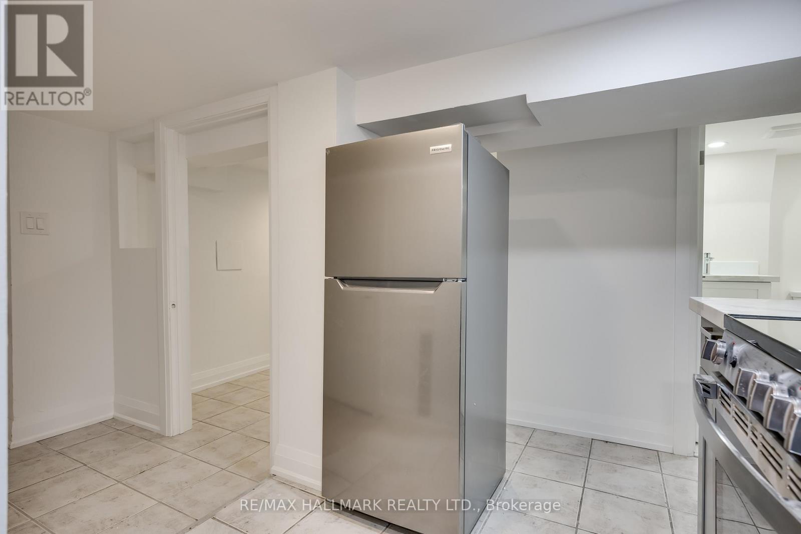 196 LIVINGSTONE AVENUE, Toronto (Briar Hill-Belgravia), Ontario, M6E2M2 — Photo 34