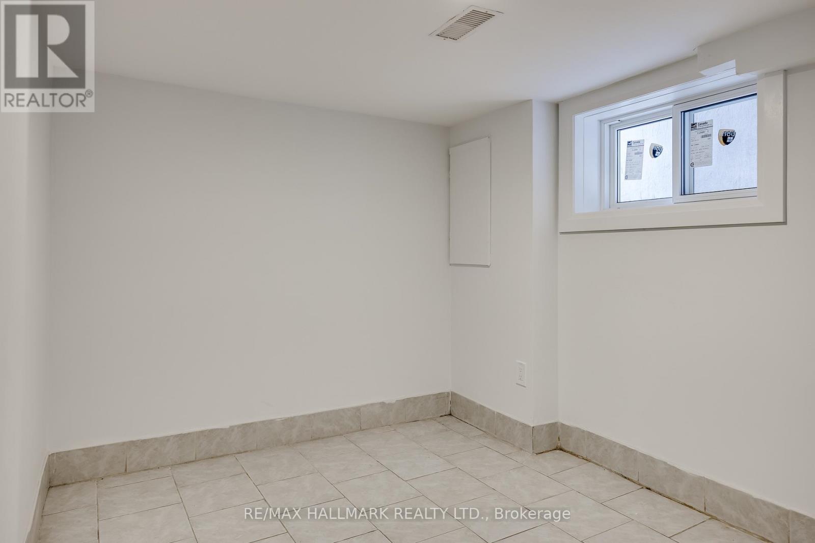 196 LIVINGSTONE AVENUE, Toronto (Briar Hill-Belgravia), Ontario, M6E2M2 — Photo 35