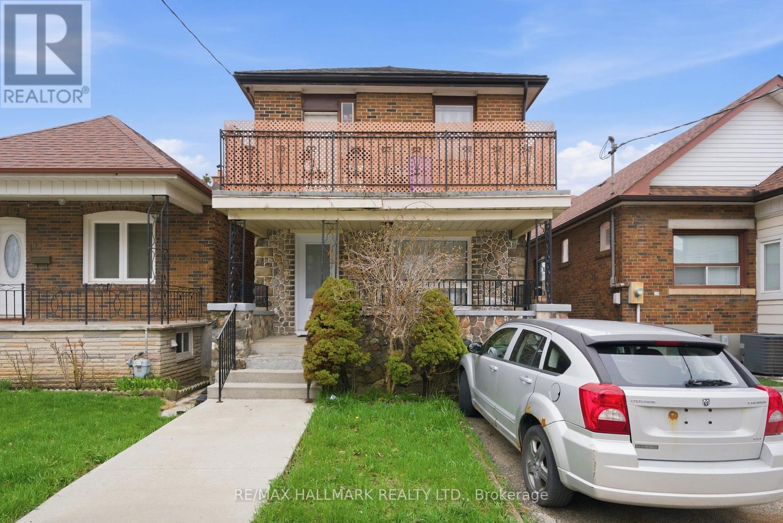 196 LIVINGSTONE AVENUE, Toronto (Briar Hill-Belgravia), Ontario, M6E2M2 — Photo 4