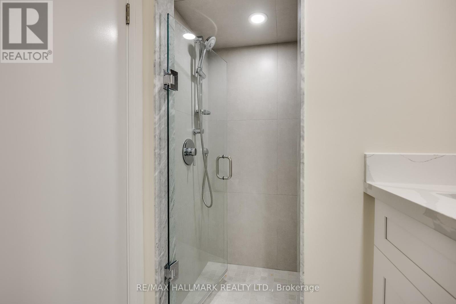 196 LIVINGSTONE AVENUE, Toronto (Briar Hill-Belgravia), Ontario, M6E2M2 — Photo 40