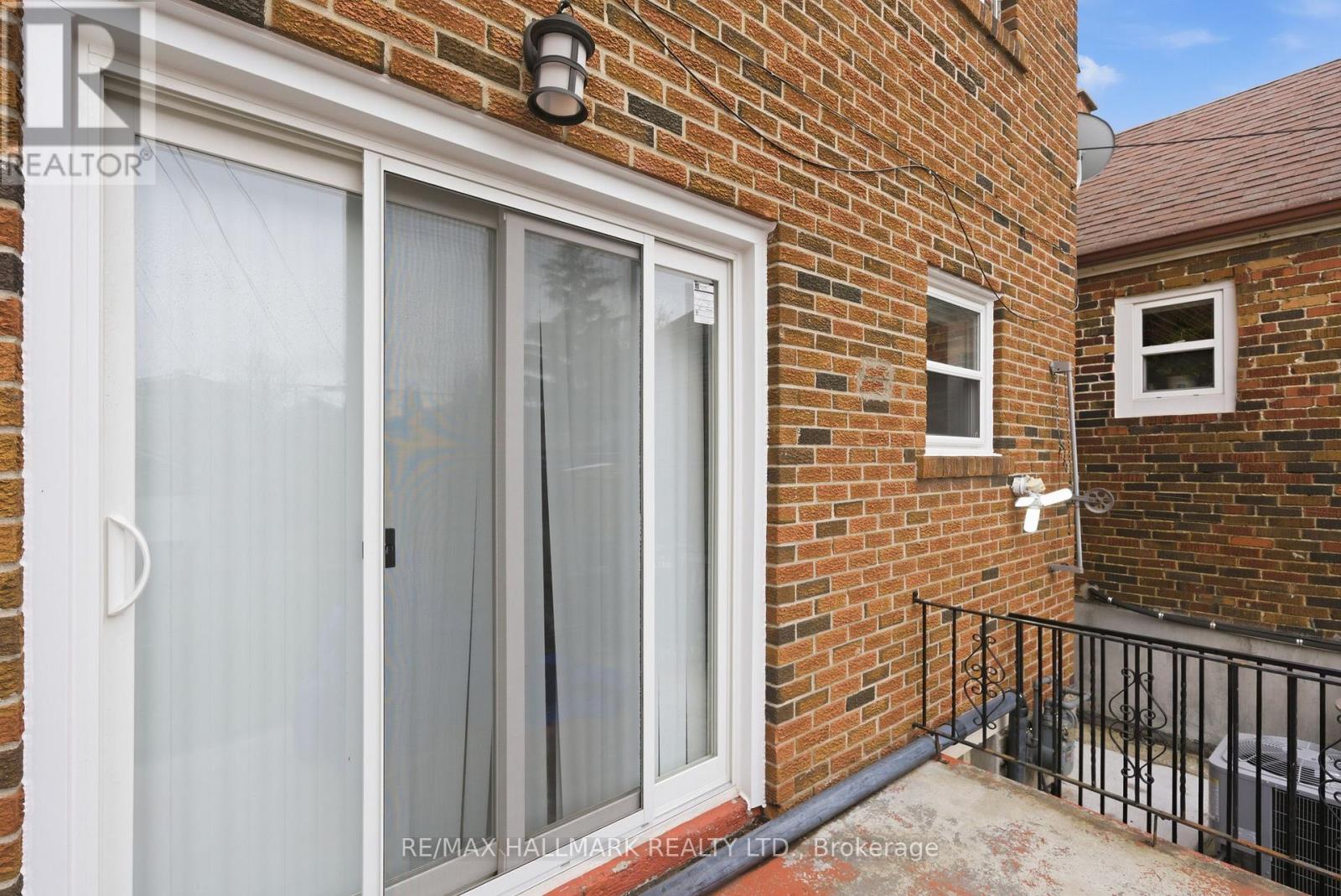 196 LIVINGSTONE AVENUE, Toronto (Briar Hill-Belgravia), Ontario, M6E2M2 — Photo 42