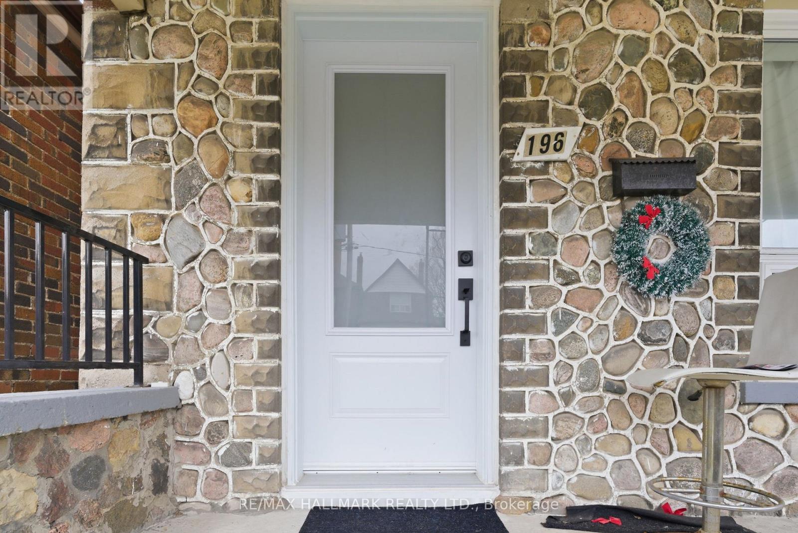 196 LIVINGSTONE AVENUE, Toronto (Briar Hill-Belgravia), Ontario, M6E2M2 — Photo 5