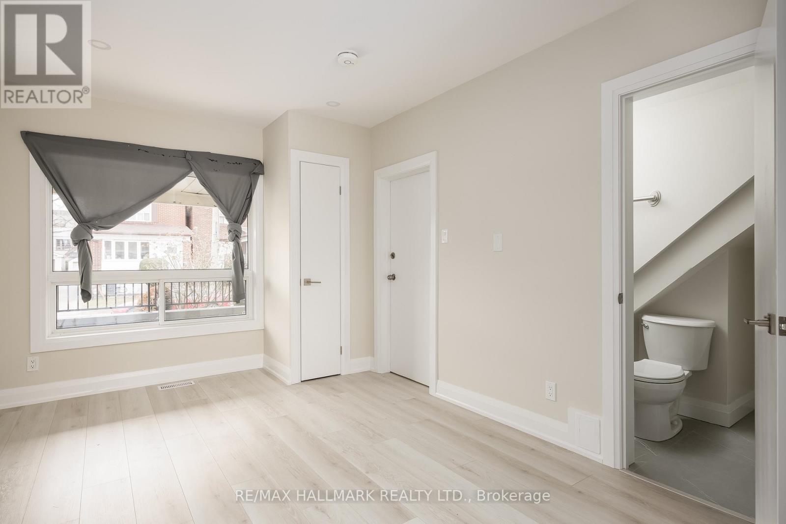 196 LIVINGSTONE AVENUE, Toronto (Briar Hill-Belgravia), Ontario, M6E2M2 — Photo 8